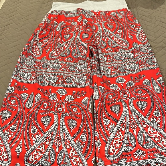 Floral Blooming / Red & White Floral Drawstring-Waist Lounge Pants / NWT / Small - Picture 7 of 8
